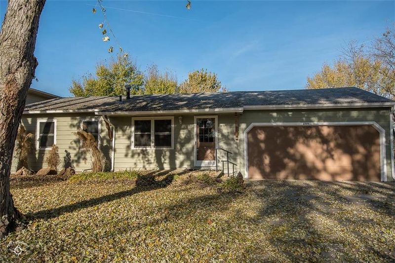 2709 Bonanza St, Lawrence, KS 66046