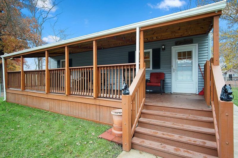 2417 Maple Ave, Leavenworth, KS 66048