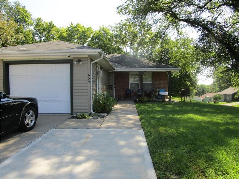 1655 Hardesty Ave, Kansas City, MO 64127