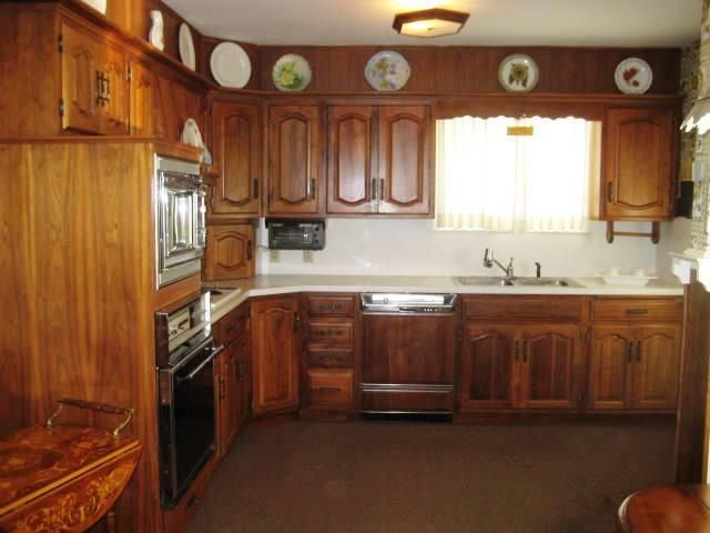 507 N Delaware St, Butler, MO 64730