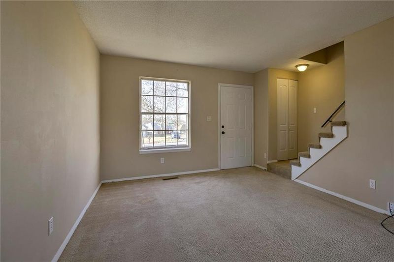 7111 NW Winter Ave, Kansas City, MO 64152