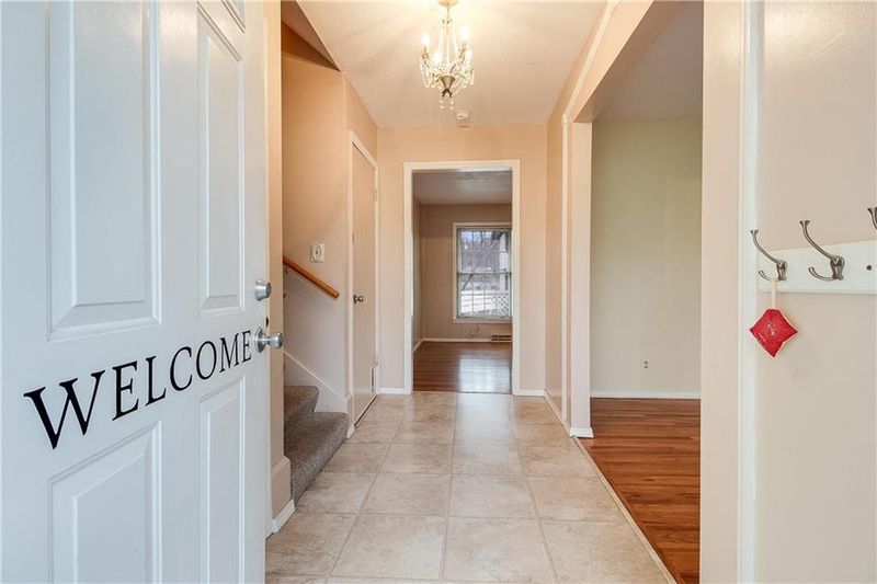 3337 E 105th Ter, Kansas City, MO 64137