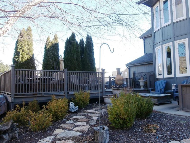 7716 Breckenridge Ave, Kansas City, MO 64139