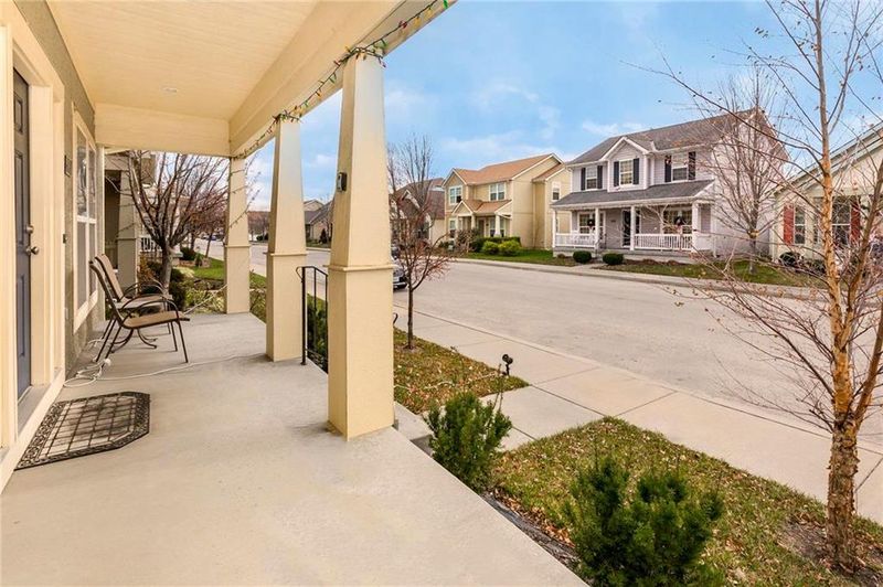 406 E 30th Ave, Kansas City, MO 64116
