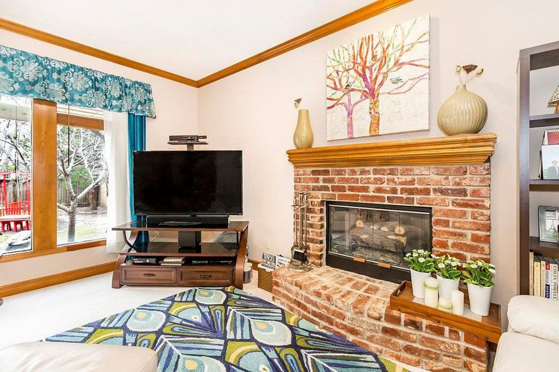 12214 Beverly St, Overland Park, KS 66209