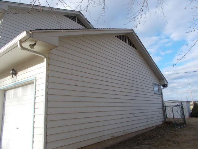 1634 Pawnee St, Leavenworth, KS 66048