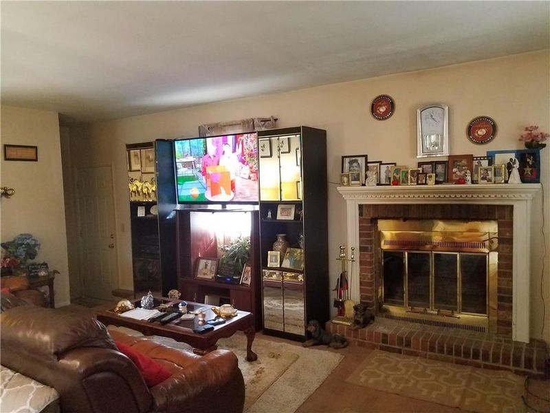 8500 E 111th Ter, Kansas City, MO 64134
