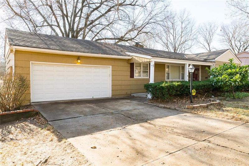 3 E 110th St, Kansas City, MO 64114