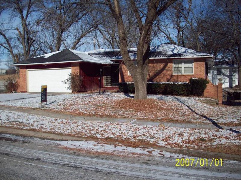 4206 E 104 Ter, Kansas City, MO 64137
