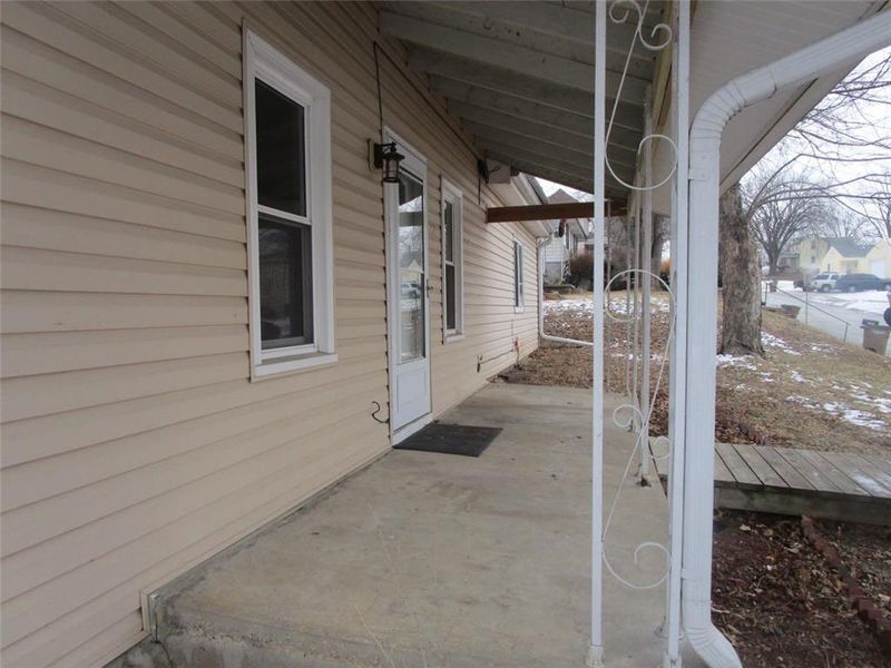 1523 Atchison St, Atchison, KS 66002
