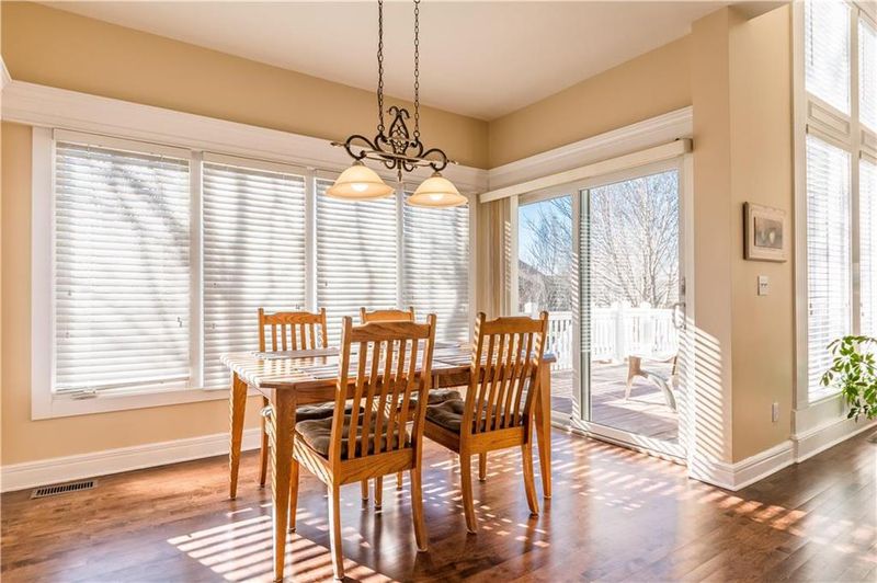 14616 Dearborn St, Overland Park, KS 66223