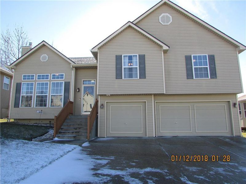3611 NW 85th Ter, Kansas City, MO 64154