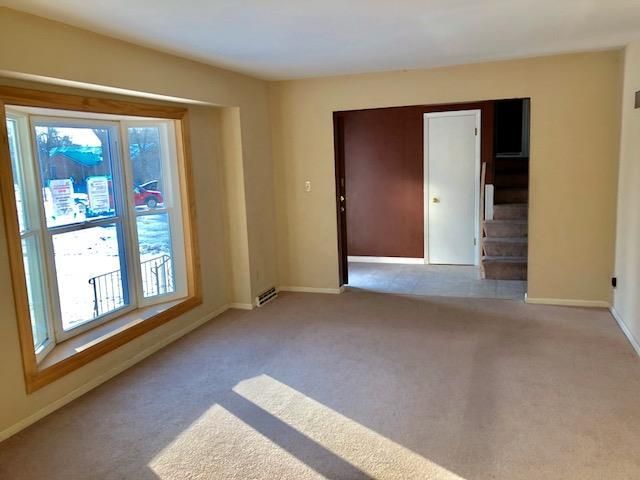 9801 Harrison Cir, Kansas City, MO 64131