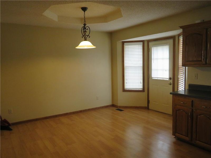 427 James Cir, Odessa, MO 64076