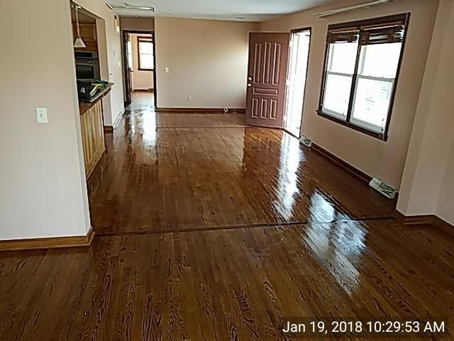 5601 Cambridge Ave, Kansas City, MO 64129
