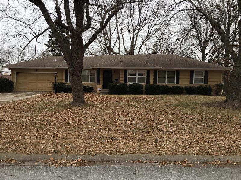 6233 Hunter St, Raytown, MO 64133
