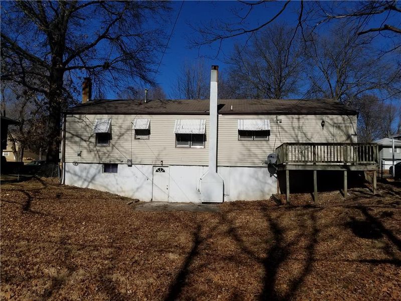 6301 E 101 St, Kansas City, MO 64134