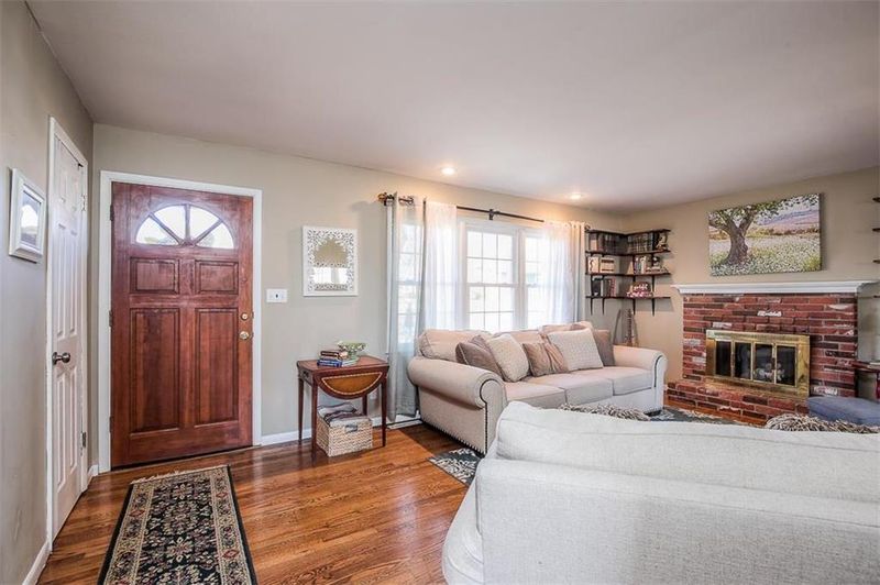 9401 Hardy Dr, Overland Park, KS 66212
