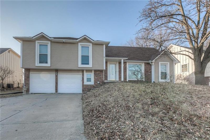643 E 115 Ter, Kansas City, MO 64131