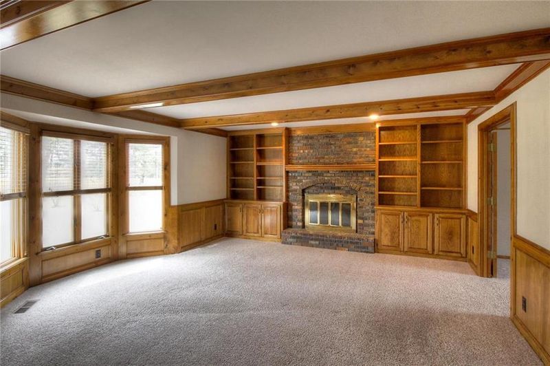12008 Perry St, Overland Park, KS 66213