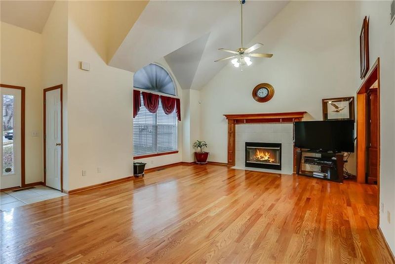 5627 N Delta Ave, Kansas City, MO 64151