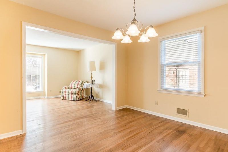 4729 Harvard Ave, Kansas City, MO 64133