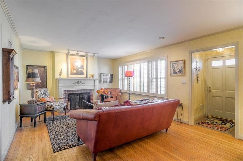 605 E 69th Ter, Kansas City, MO 64131