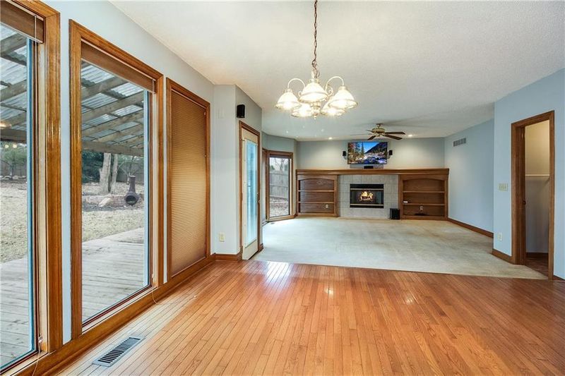 11222 S Penrose St, Olathe, KS 66061