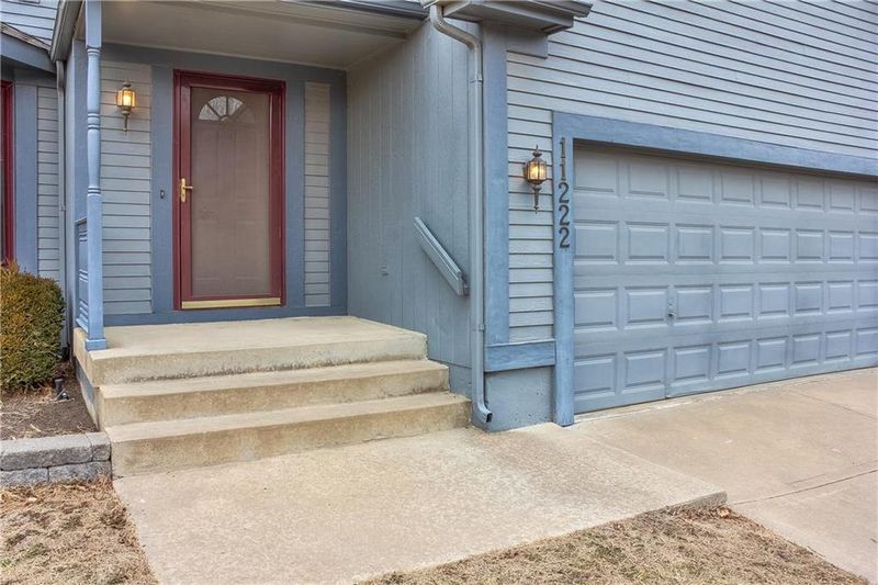 11222 S Penrose St, Olathe, KS 66061