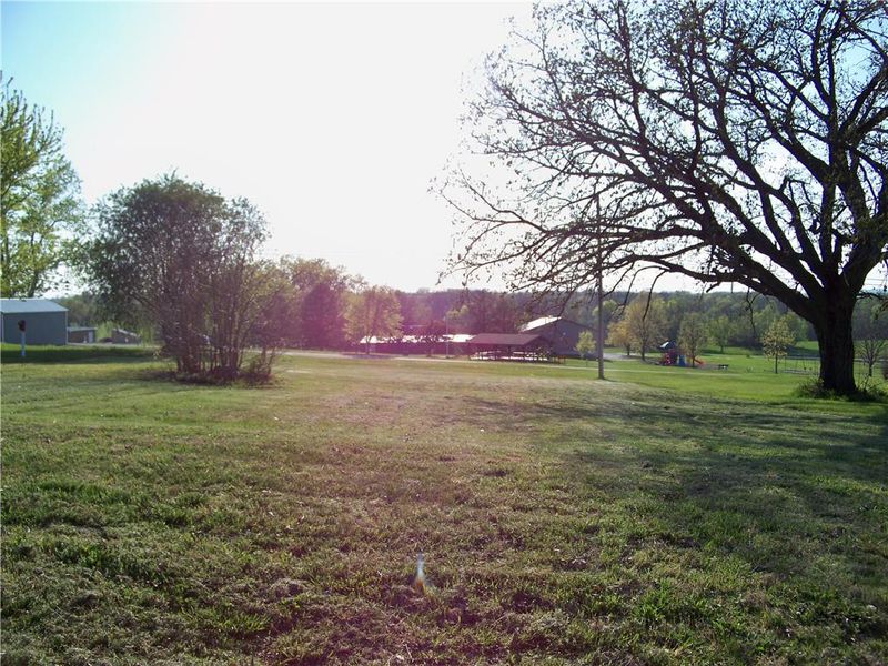 0000 Sioux Dr, Ozawkie, KS 66070