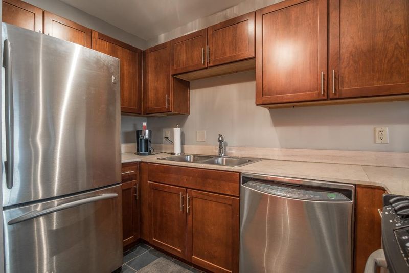 600 E 8th St #11S, Kansas City, MO 64106