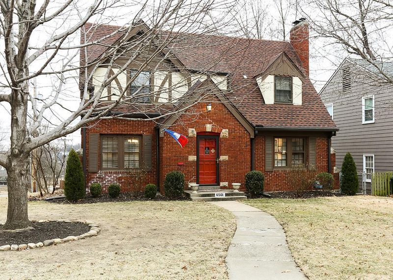 6501 Holmes Rd, Kansas City, MO 64131