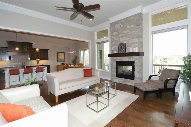 11732 164th Pl, Overland Park, KS 66221