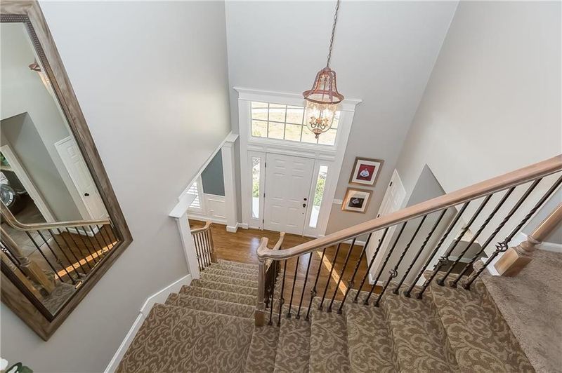 7909 NW Birch Ln, Kansas City, MO 64152