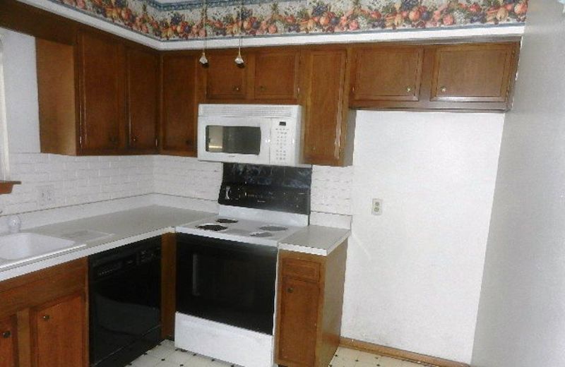 1218 N 76th Ter, Kansas City, KS 66112