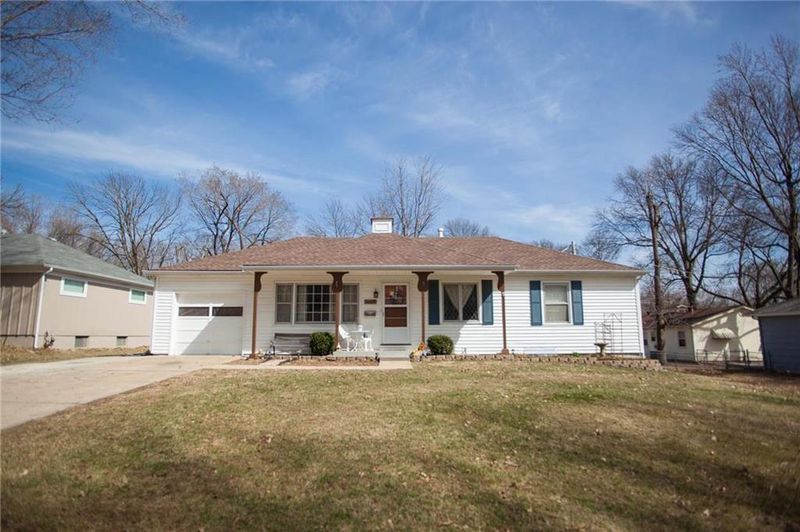 8773 Melrose St, Overland Park, KS 66214