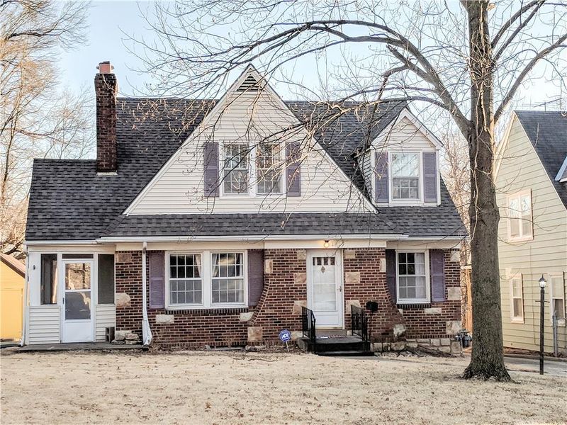 1815 E 76th St, Kansas City, MO 64132