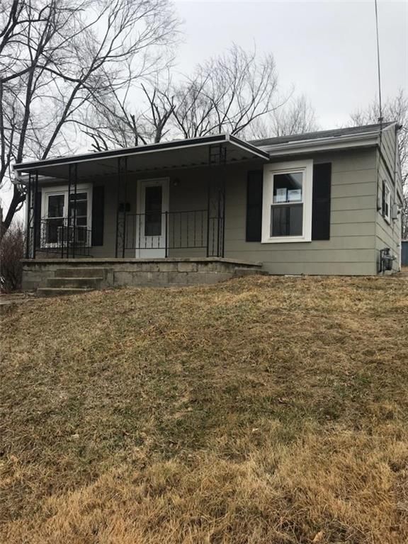 707 E Washington St, Carrollton, MO 64633