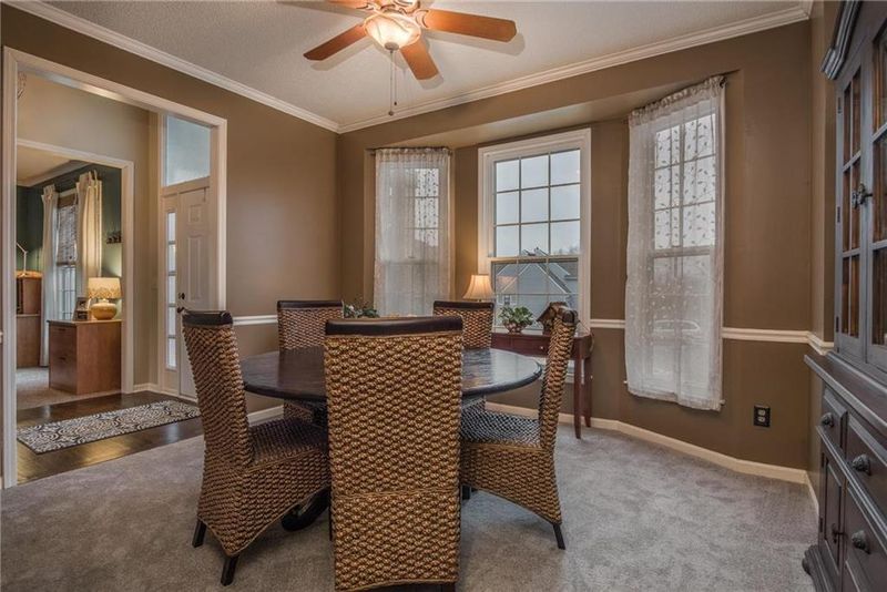 15838 Maple St, Overland Park, KS 66223
