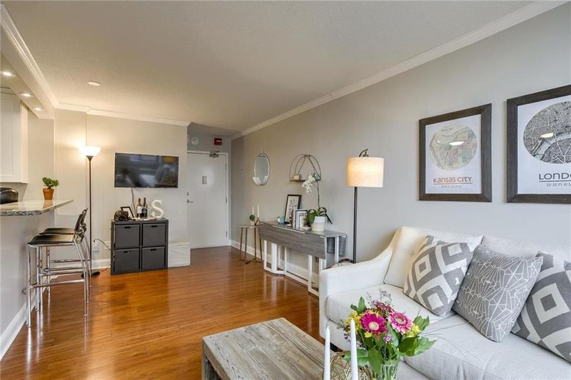 600 E 8th St #7K, Kansas City, MO 64106