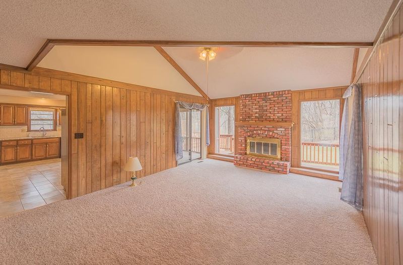 14318 W 89th St, Lenexa, KS 66215