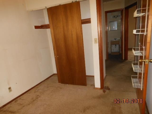 4915 E 41st Ter, Kansas City, MO 64130