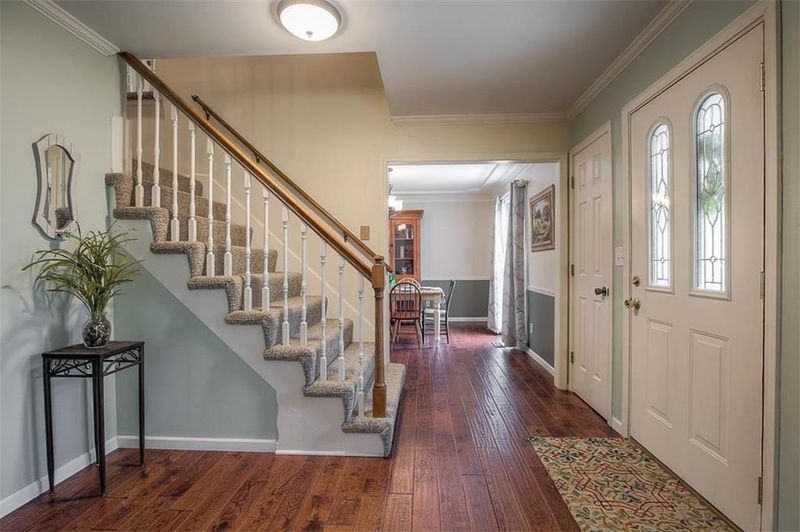 10412 Bond St, Overland Park, KS 66214