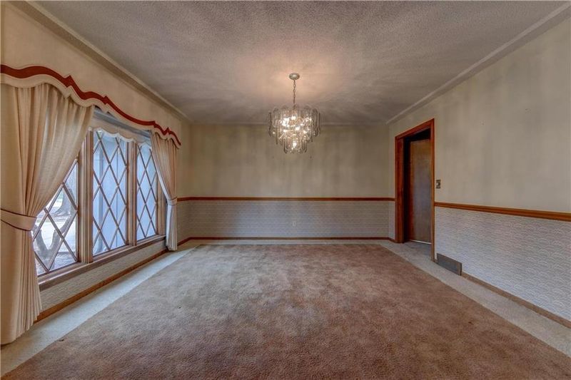 8209 W 100 Ter, Overland Park, KS 66212