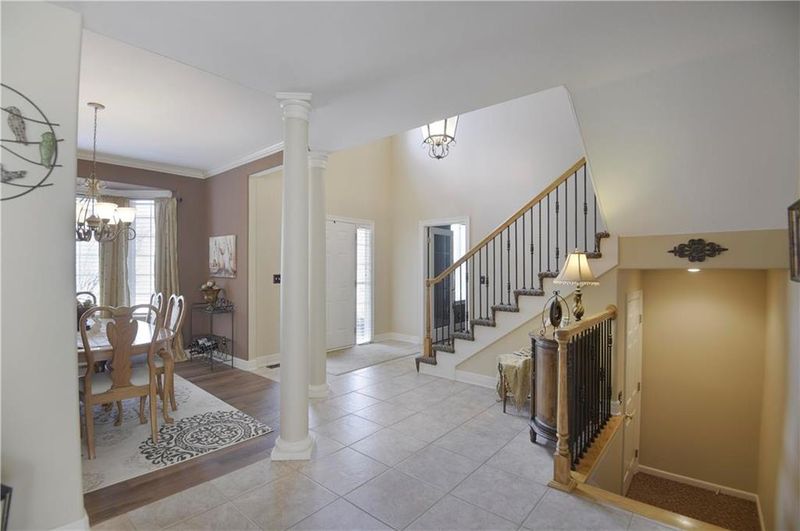 13728 Bond St, Overland Park, KS 66221