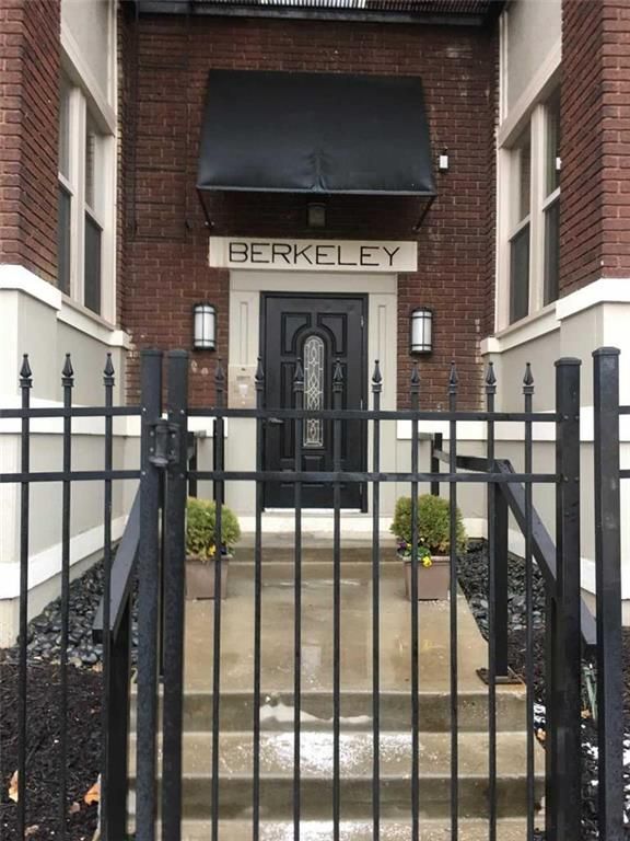 200 E 43rd St #207, Kansas City, MO 64111