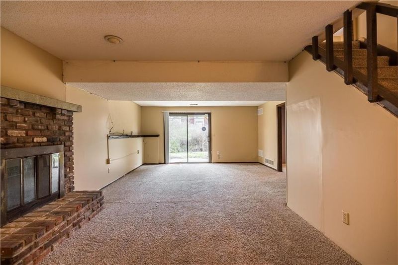 517-19 E 97 Ter, Kansas City, MO 64131