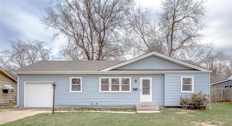 5229 Harvard Ave, Kansas City, MO 64133