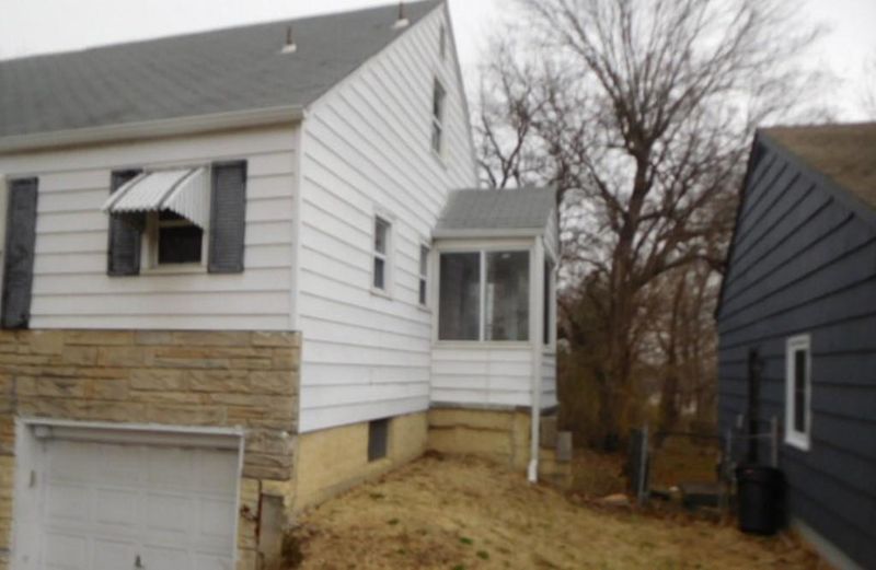 3008 E 63rd St, Kansas City, MO 64130