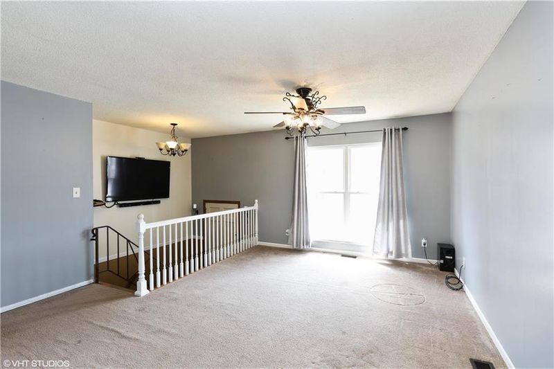 16112 E Elm St, Independence, MO 64050